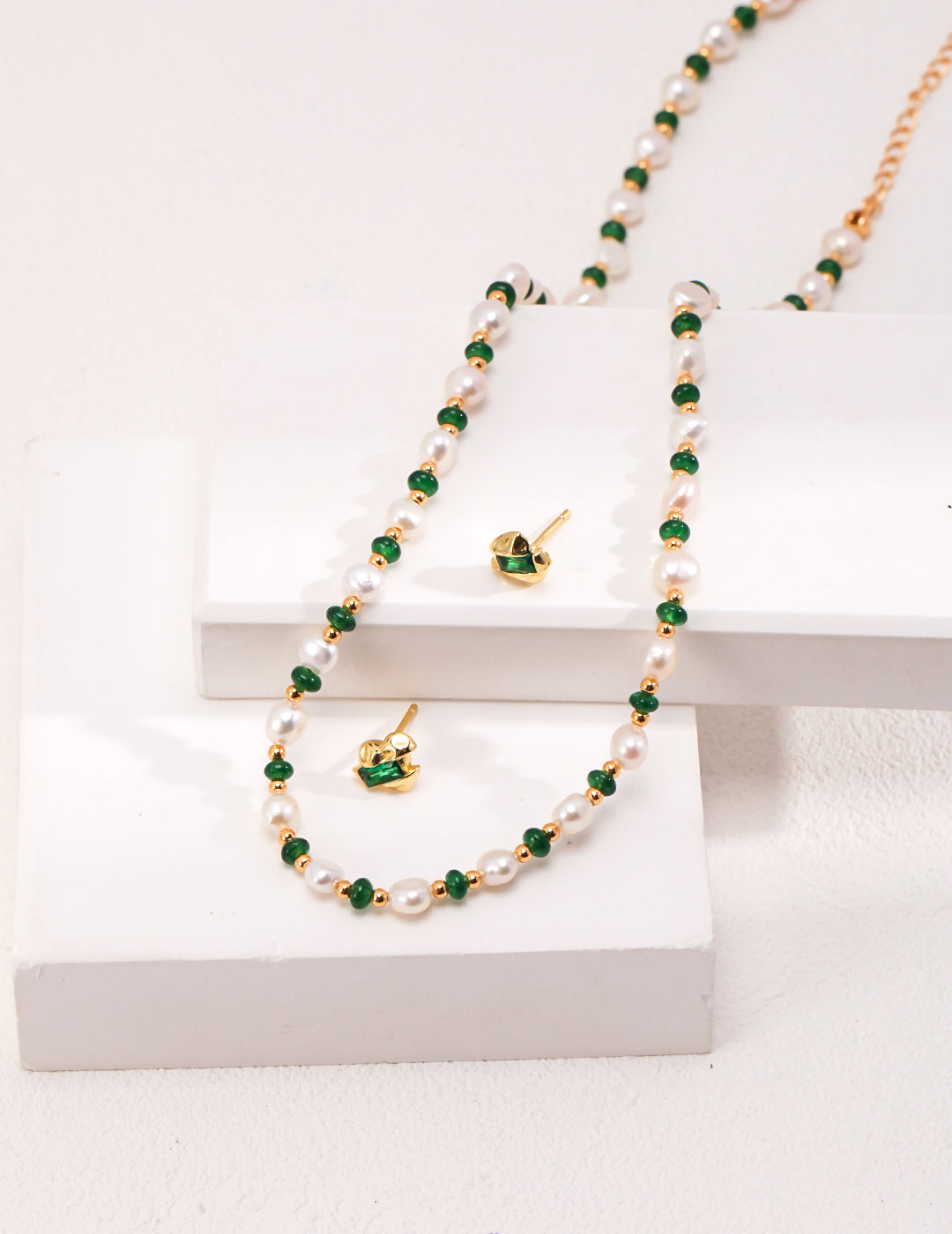 EMERALD FRAGMENTS NECKLACE